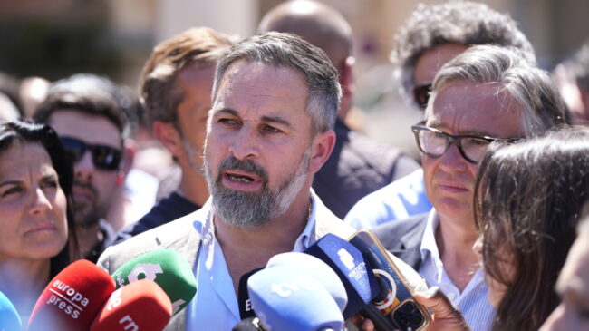 Abascal, sobre la regularización masiva: «Va a producir un efecto llamada, drama y muerte»