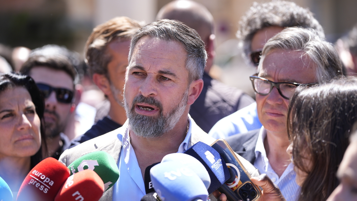 Abascal, sobre la regularización masiva: «Va a producir un efecto llamada, drama y muerte»