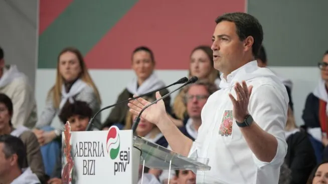 Pradales reclama el 'Guernica': «Exhumaron a Franco y no pueden traer un cuadro a Euskadi»