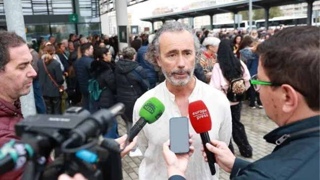 Víctimas de Adamuz se reunirán el 7 de abril con ADIF y piden concentrarse el 15 en el Congreso