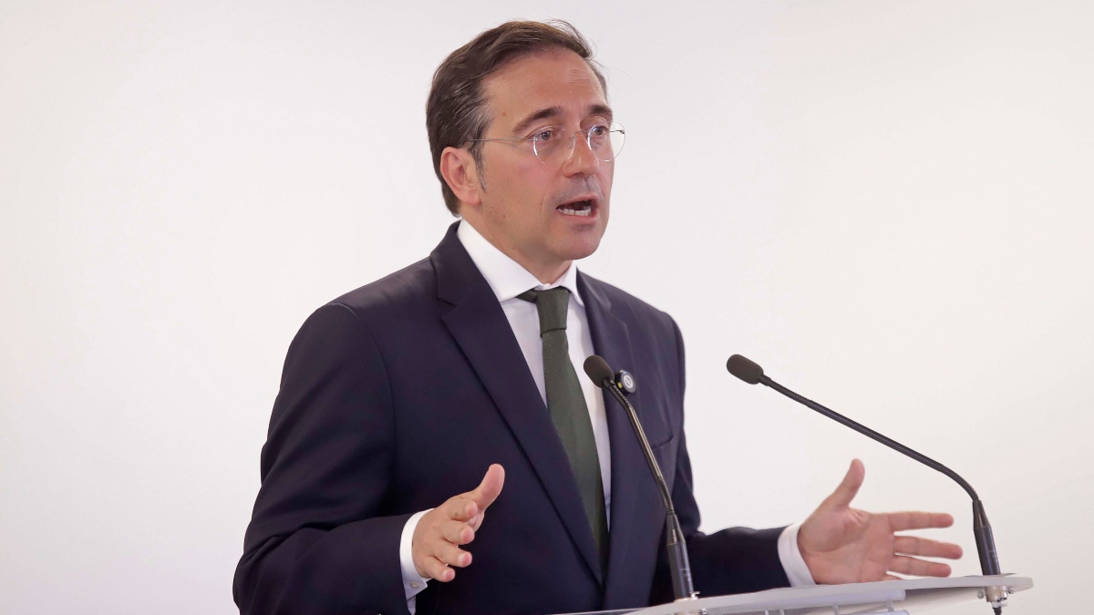 Albares cree que levantar ahora las sanciones a Irán no ayudará a las negociaciones con EEUU