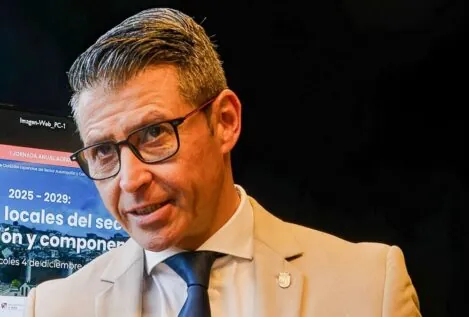 La víctima del alcalde de Almusafes lleva al consistorio a los tribunales y pide 60.000 euros