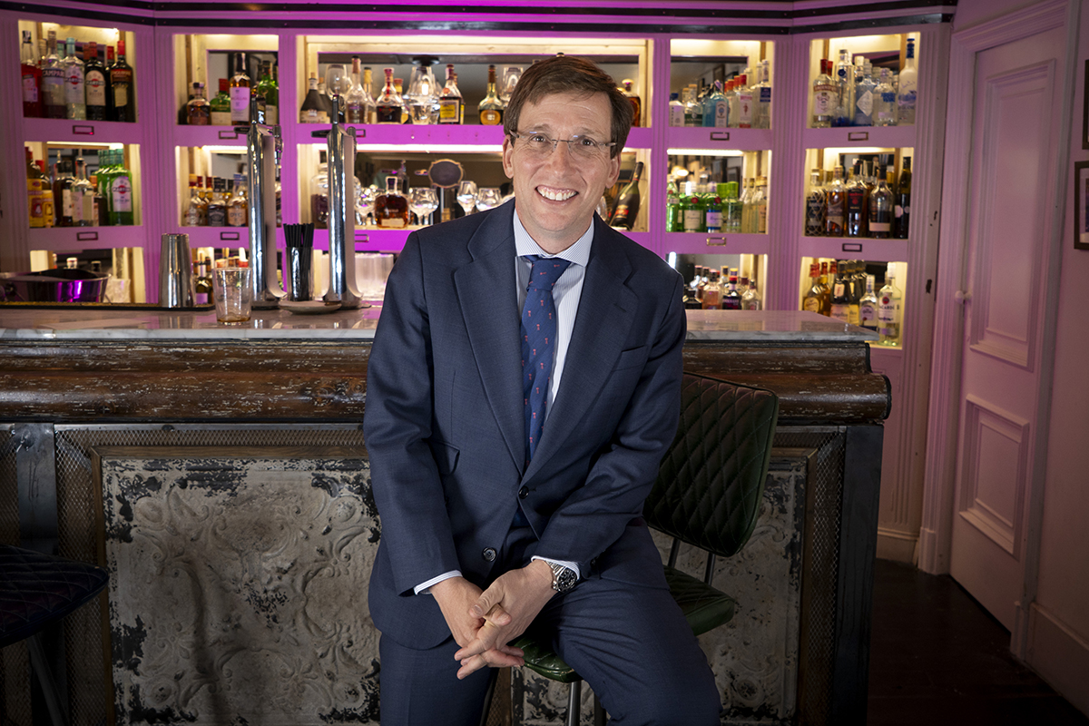 VÍDEO | Martínez-Almeida: «Nadie decente hubiera sido presidente al precio que ha pagado Sánchez» | EL RINCÓN DE ESPE