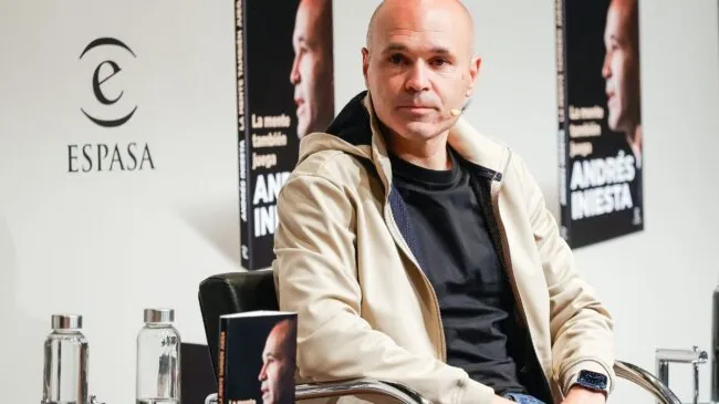 Iniesta mete un gol a RTVE y factura 1,5 millones con su productora para el canal en catalán