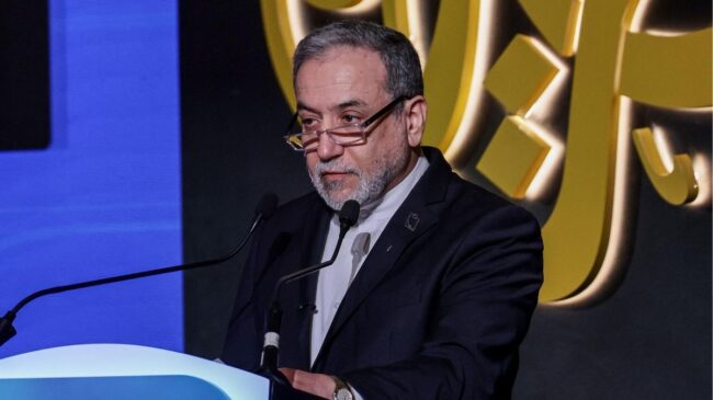 Irán confirma contactos con EEUU pero subraya que su nivel de confianza «es nulo»