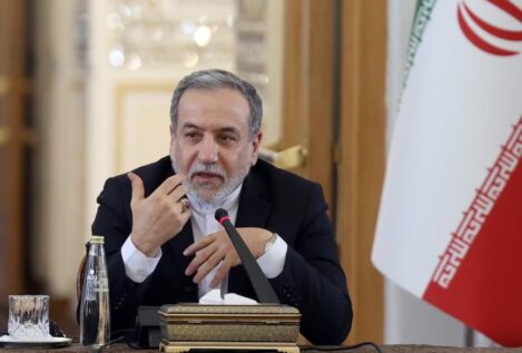 Irán estudia la «posibilidad» de volver a negociar con Estados Unidos