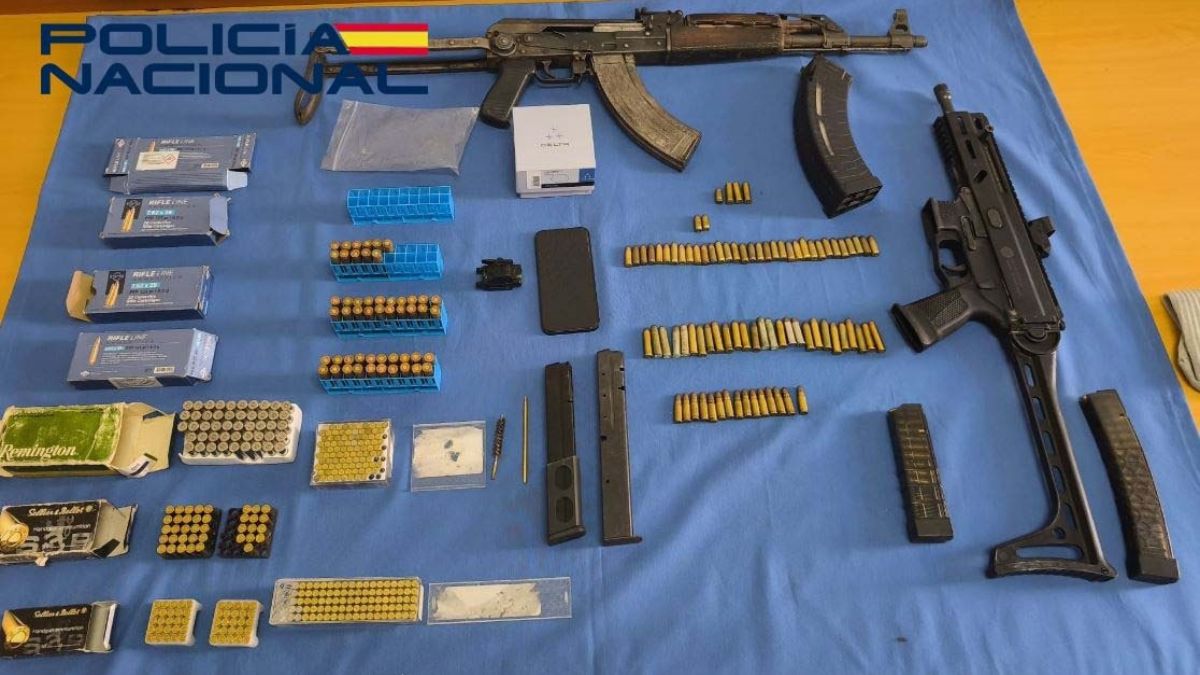 La Policía Nacional incauta dos armas largas y abundante munición tras un tiroteo en Badajoz