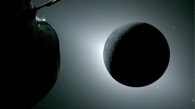 Los astronautas de Artemis II preparan la cabina para el amerizaje, previsto para el sábado