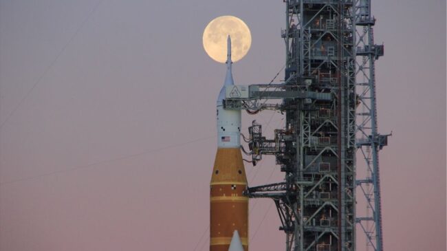 Artemis II iniciará su segunda jornada tras un problema de comunicación y con el inodoro