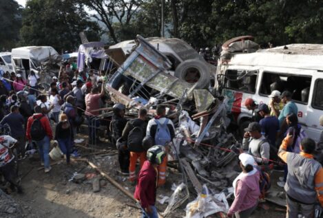 Al menos 14 muertos y cerca de 40 heridos en un atentado terrorista con bomba en Colombia