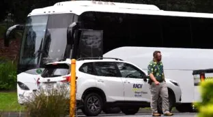 Las pymes del autobús acusan a Puente de nacionalizar el sector de forma encubierta