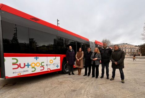 Un incendio en las cocheras municipales de Burgos afecta a 39 autobuses