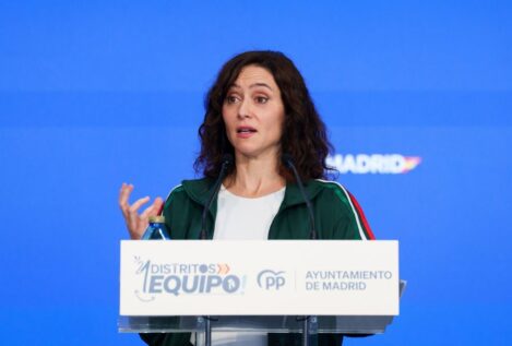 Ayuso acusa a Sánchez de «trocear» España y reivindica un Madrid «indómito ante su terror»