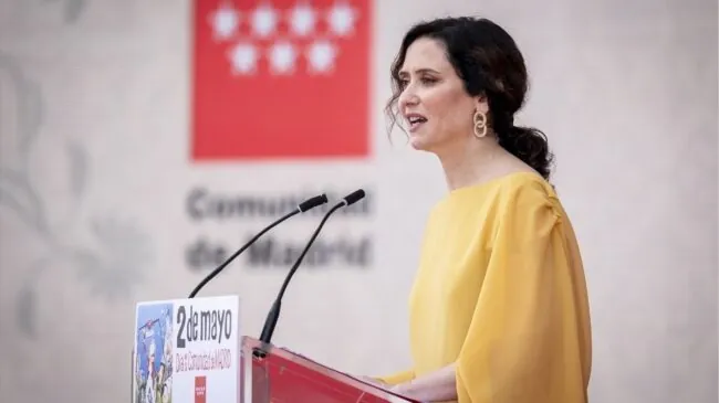 Ayuso no invitará al Gobierno al Dos de Mayo hasta que deje de «boicotear»