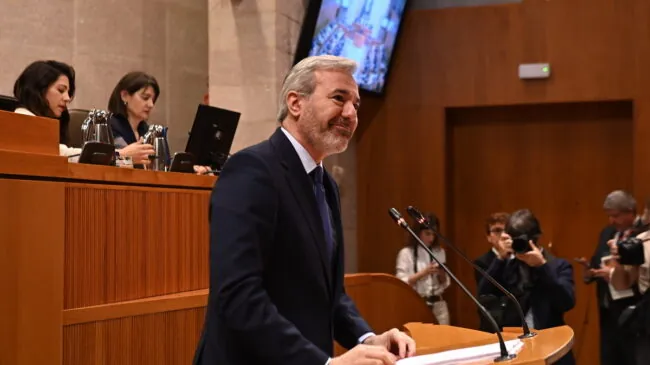 Azcón, investido de nuevo presidente de Aragón con el apoyo de Vox