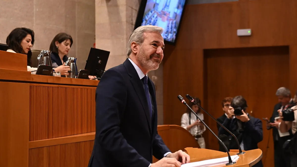 Azcón, investido de nuevo presidente de Aragón con el apoyo de Vox