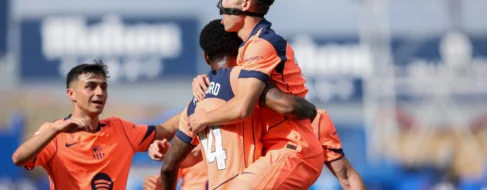 El Barça vence al Getafe y roza el título liguero