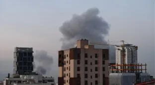 EEUU asegura que quiere un alto el fuego «duradero y efectivo» con Irán