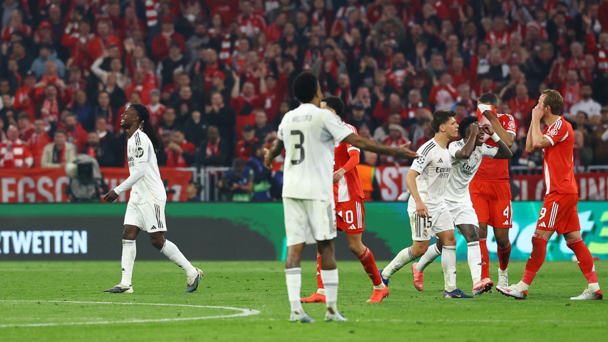 Encuesta | ¿Te parece justa la expulsión de Camavinga ante el Bayern de Múnich?