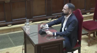 El exgerente del PSOE reconoce que pudo haber gestionado «algún ingreso atípico»