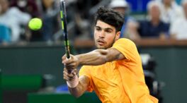 Carlos Alcaraz gana a un rocoso Etcheverry de camino a los cuartos de Montecarlo