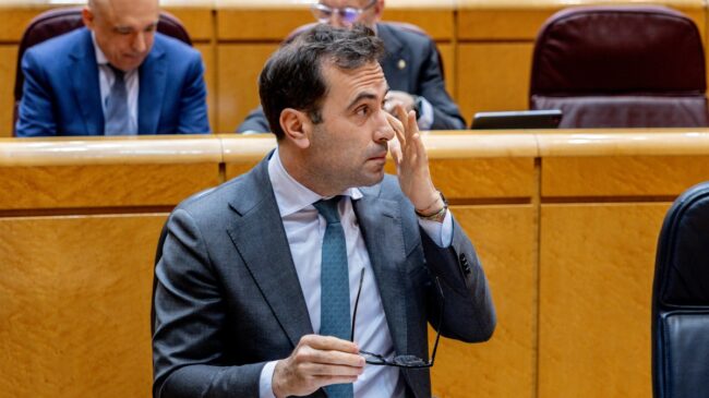El ministro Cuerpo se estrena en el Senado evitando enfrentarse al PP por la corrupción