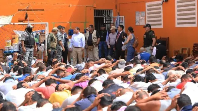 Perú inicia un plan de deshacinamiento de cárceles que podría sacar a 24.000 presos