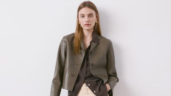 Zara y Mango tienen las cuatro chaquetas de entretiempo más elegantes para ir perfecta a la oficina o a tus cenas de primavera