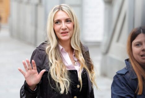 La amiga de Ábalos que leía libros de trenes