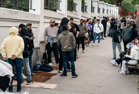 Una «amnistía» encubierta: la regularización prevé anular las órdenes de expulsión