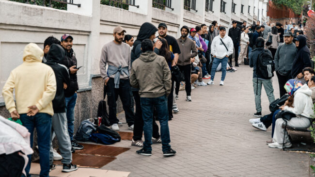 Las autorizaciones de residencia a inmigrantes no comunitarios aumentan un 52% desde 2020