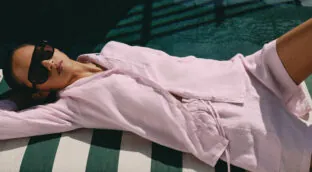 Ni básico ni aburrido: llegan a Zara las últimas novedades para ir a la moda con estilo a base de diseños originales de lino