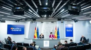 Moncloa aprueba nuevas autorizaciones de deuda para Cataluña y el País Vasco