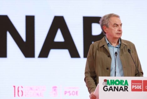 Zapatero pide al PP que «tire a la basura» su pacto con Vox en Extremadura «por ser ilegal»