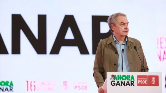 Zapatero pide al PP que «tire a la basura» su pacto con Vox en Extremadura «por ser ilegal»