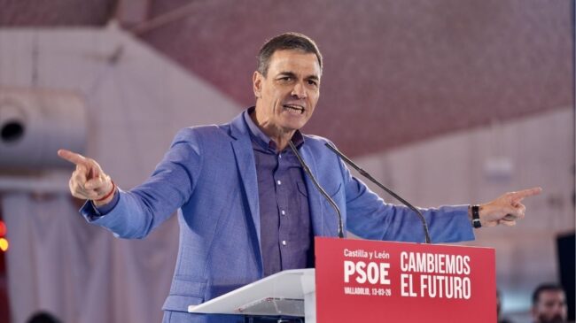 Sánchez defiende «una España que no deja a nadie atrás» y critica los pactos de PP y Vox