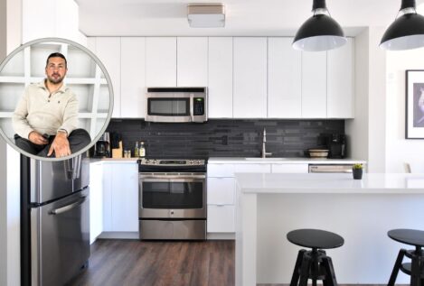 Cristhian Mera, arquitecto: «No necesitas hacer obra para que tu cocina parezca más grande, sino colores claros, estantes abiertos y muebles sin tirador»