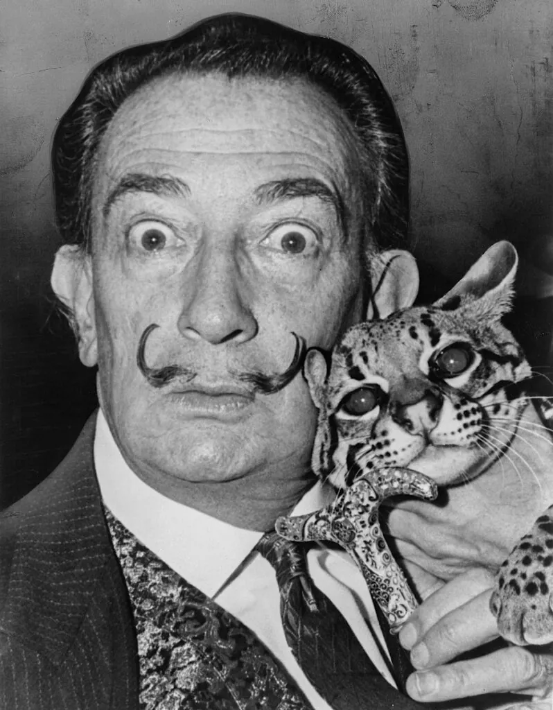 Salvador Dalí felicidad éxito vida
