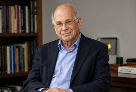 Daniel Kahneman, psicólogo y Premio Nobel: «En nuestra felicidad influye más lo que recordamos de una experiencia que la experiencia en sí misma»