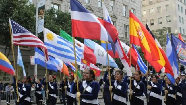 'Hey, Trump! Listen to nosotros: we somos the hispanos'