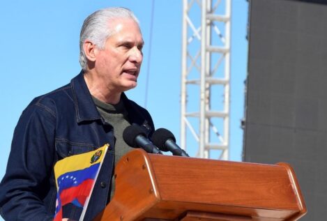 Díaz-Canel descarta dimitir y recuerda que a los dirigentes de Cuba «no los elige» EEUU