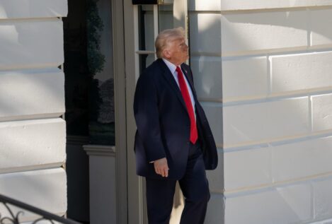 Trump amenaza con destituir a Jerome Powell (Fed) en caso de mantenerse en su cargo