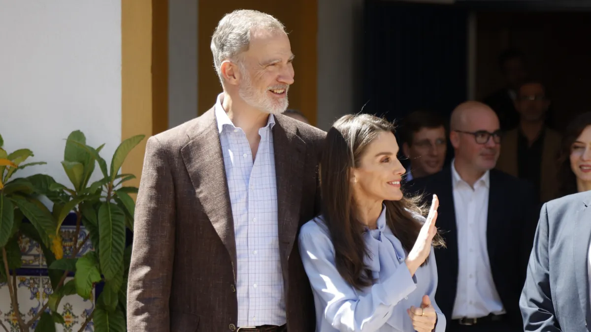 El dormitorio de verano de los Reyes en Marivent: lujo silencioso, suelos de barro y vistas al mar