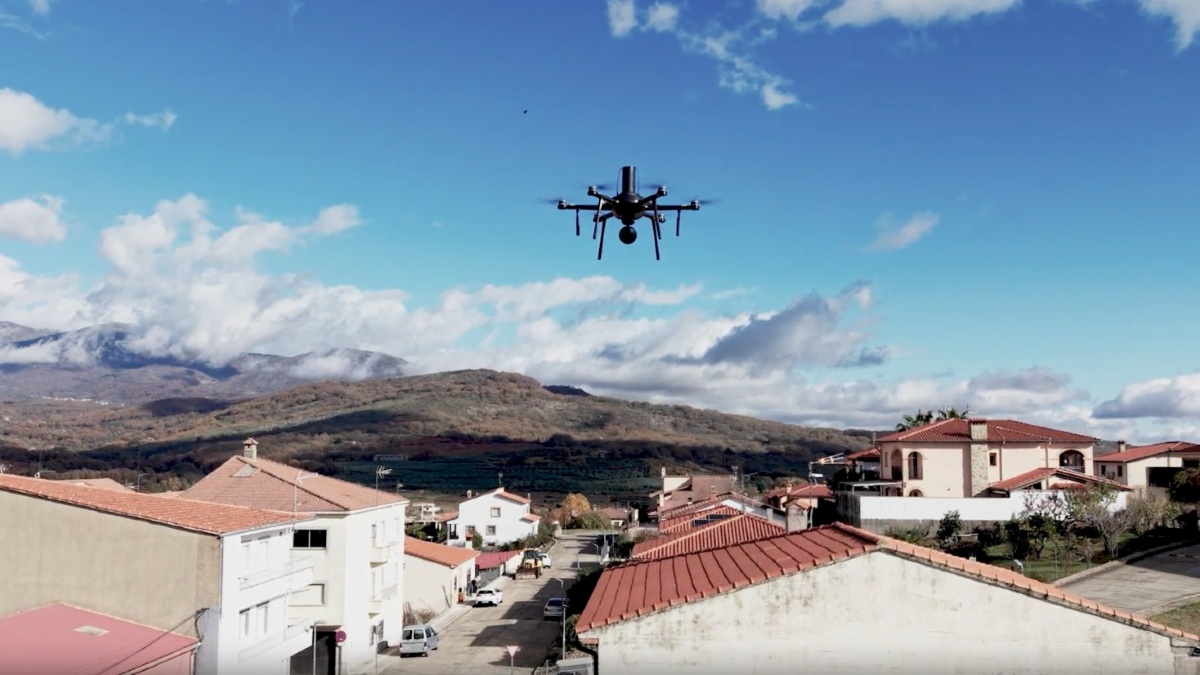 Drones a la carta que vigilan desde el cielo: el revolucionario nuevo servicio de Telefónica