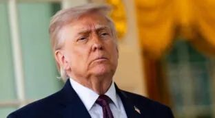 El mes en que Trump perdió sus superpoderes 