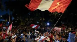 Los polémicos fallos en las elecciones de Perú llevan a la dimisión del organizador