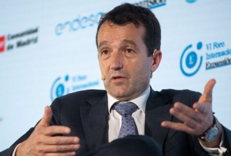 Escribano dimitirá esta tarde como presidente de Indra tras las presiones del Gobierno