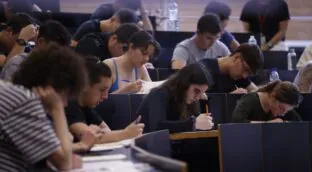 Los extranjeros con permiso de estancia por estudios aumentan un 93% desde 2014