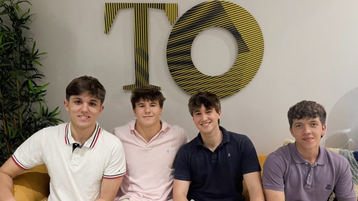 Seis emprendedores crean un guante para evaluar la recuperación después de un ictus