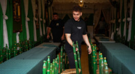 El alza de la vivienda reduce la oferta de camareros en la Feria de Sevilla